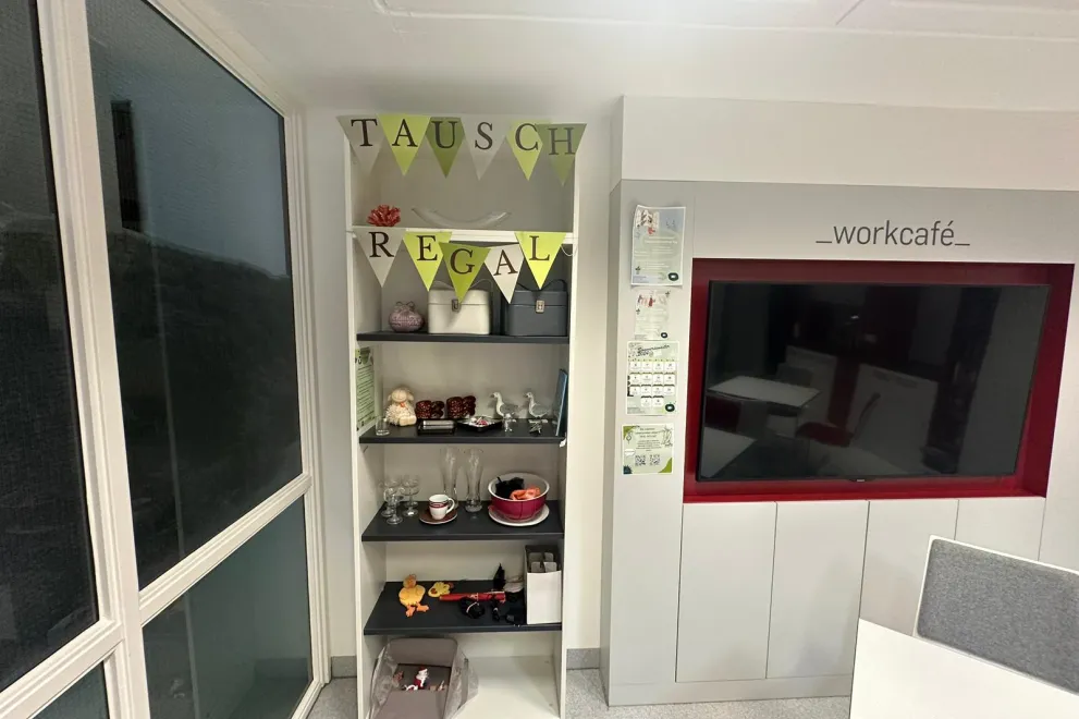 Tauschregal in der UV