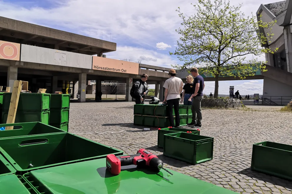 Construction of the flowering benches